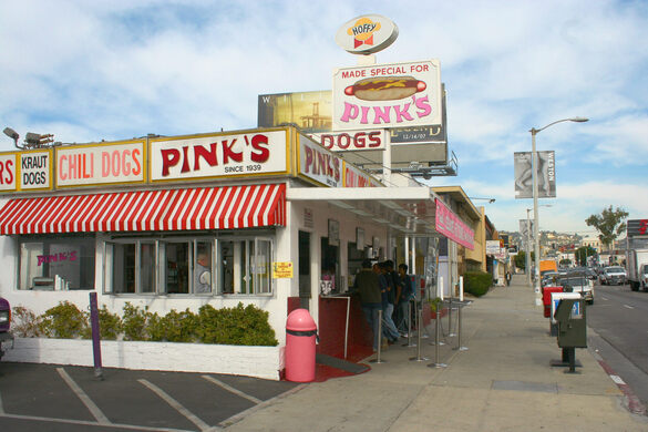 Pink's Hot Dogs - Los Angeles, California - Gastro Obscura