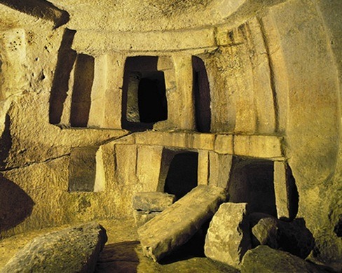 The 6,000-Year-Old Underground Labyrinth: The Ħal Saflieni Hypogeum of Malta W1siZiIsInVwbG9hZHMvcGxhY2VfaW1hZ2VzLzcyODI1MzJmY2Q3NGY4Yjc0N183MjkzODQ2NzI2XzNkYjhiNDZmY2YuanBnIl0sWyJwIiwidGh1bWIiLCJ4MzkwPiJdLFsicCIsImNvbnZlcnQiLCItcXVhbGl0eSA5MSAtYXV0by1vcmllbnQiXV0