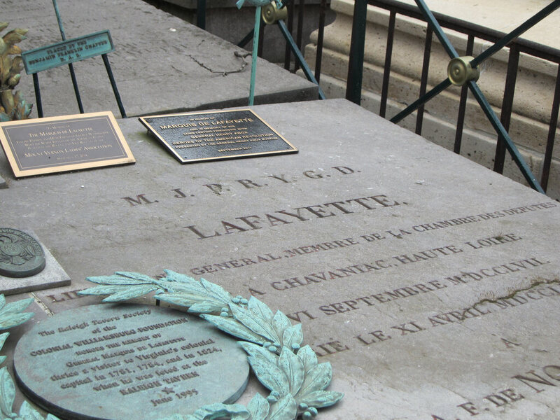 Grave of the Marquis de Lafayette in the Cimetière de Picpus