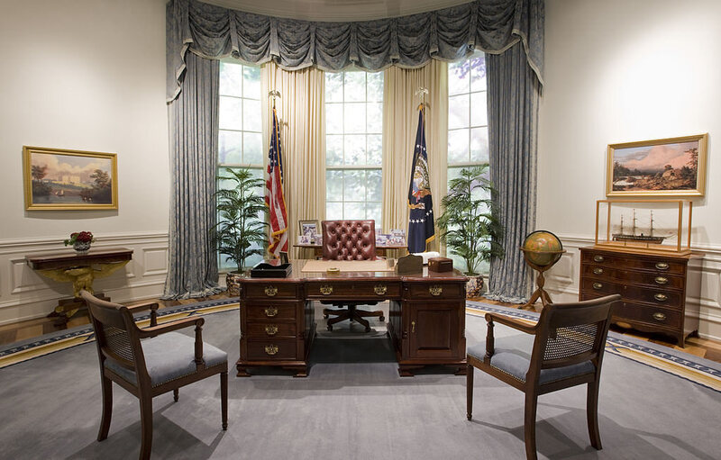 From Roosevelt To Resolute The Secrets Of All 6 Oval Office Desks