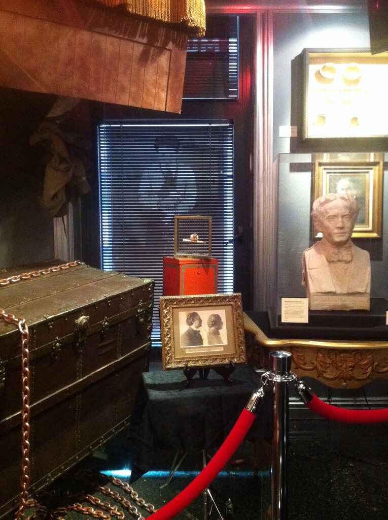 Houdini Museum in Fantasma Magic, NYC