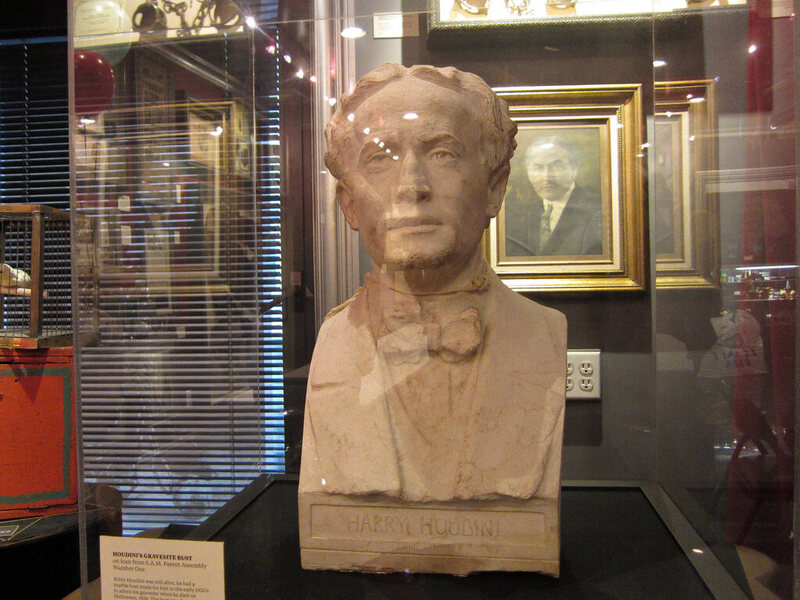 Houdini Museum in Fantasma Magic, NYC