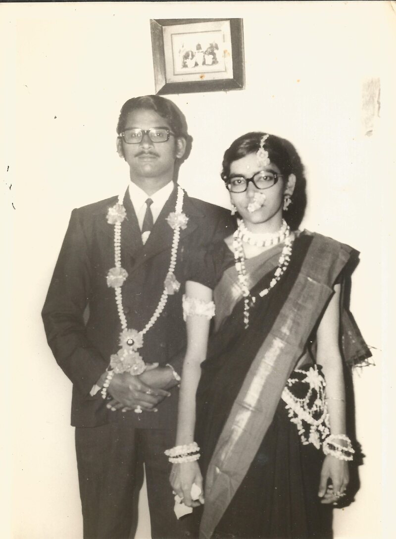 In this vintage photo, Asha and Sudhir Bhagwat wear halwa dagine for Sankranti.