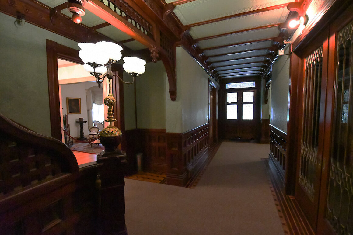 inside winchester mystery house