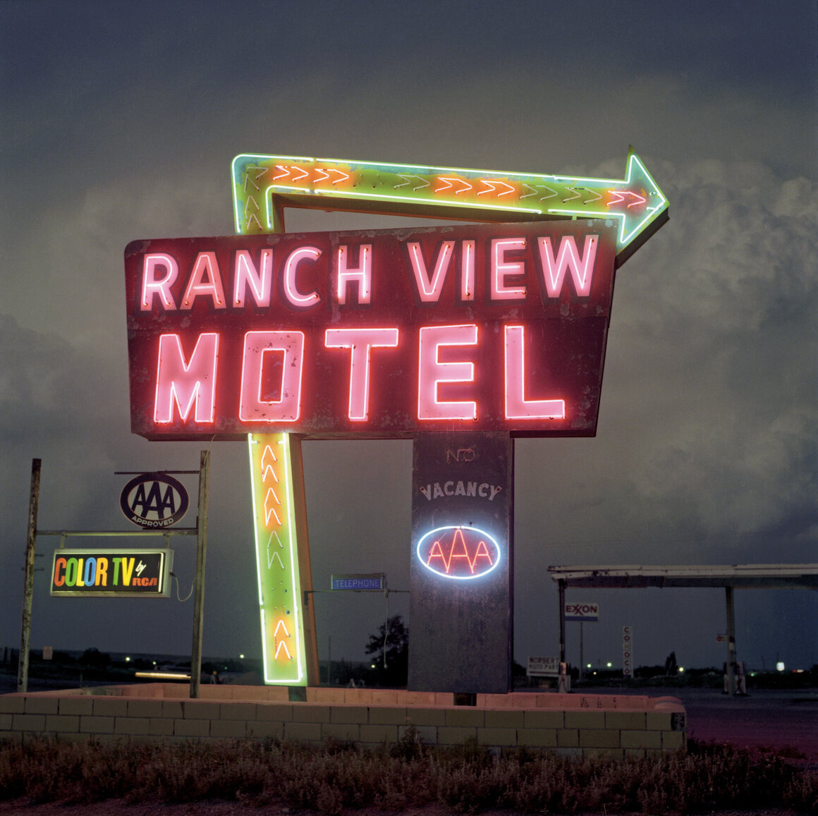 The Vanishing World Of Neon Motel Signs Atlas Obscura