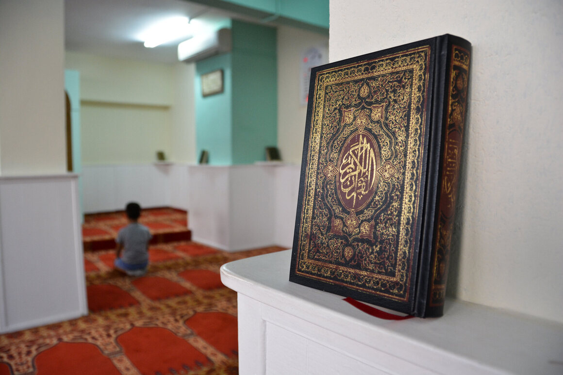 An Egyptian mosque in a basement in Goudi.