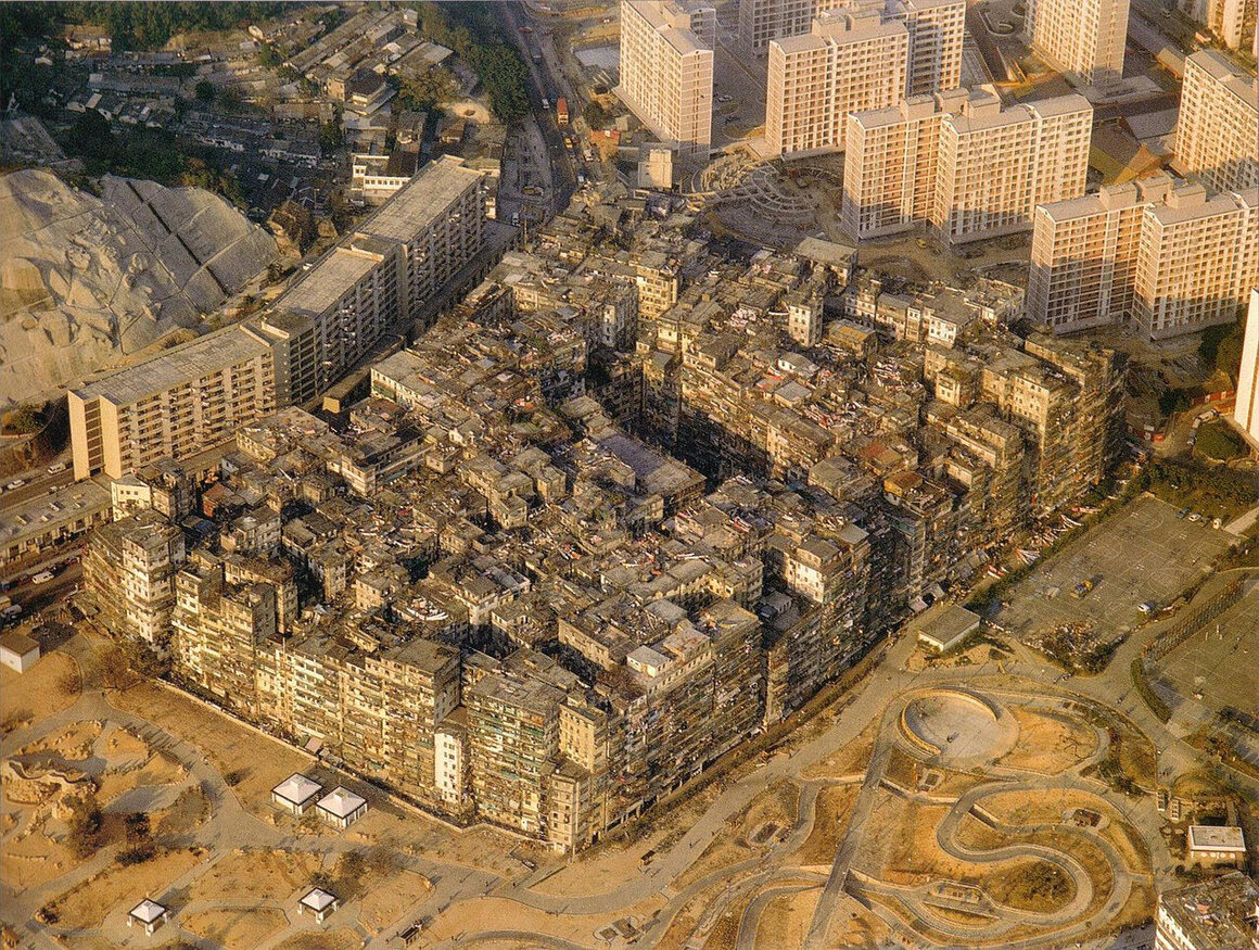 This aerial photo shows Kowloon Walled City in 1989, while plans for its demolition were underway.