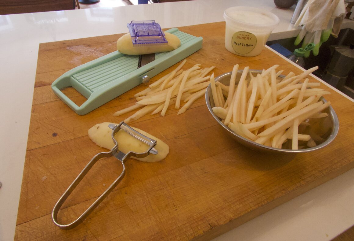 You've been warned: Be careful when slicing on your mandoline's fry setting. 