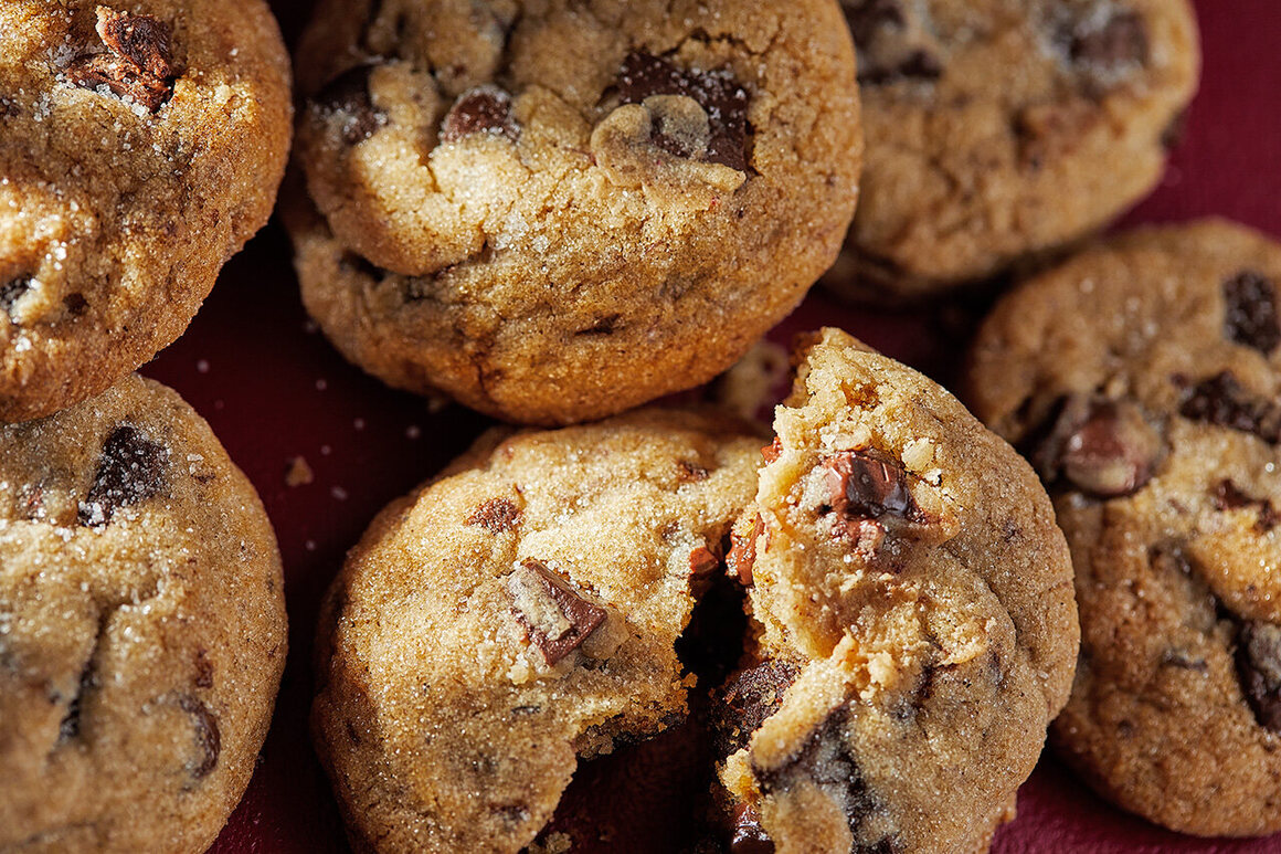 Unlike a British biscuit, American cookies come in many forms, some of them gooey. 