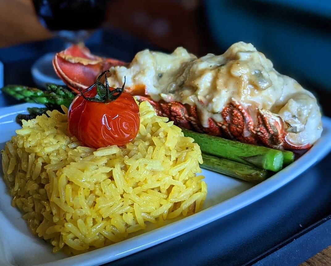 Lobster thermidor à la Singapore Airlines.
