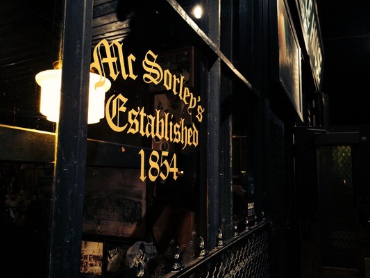 The Wishbones of McSorley's Old Ale House | Atlas Obscura