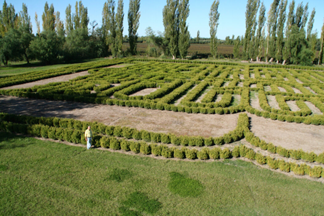 Borges Memorial Maze – San Rafael, Argentina - Atlas Obscura Famous Crop Circle
