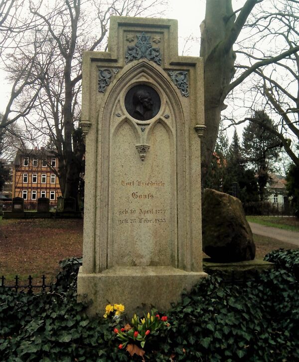 Grave Of Carl Friedrich Gauss Gottingen Germany Atlas Obscura