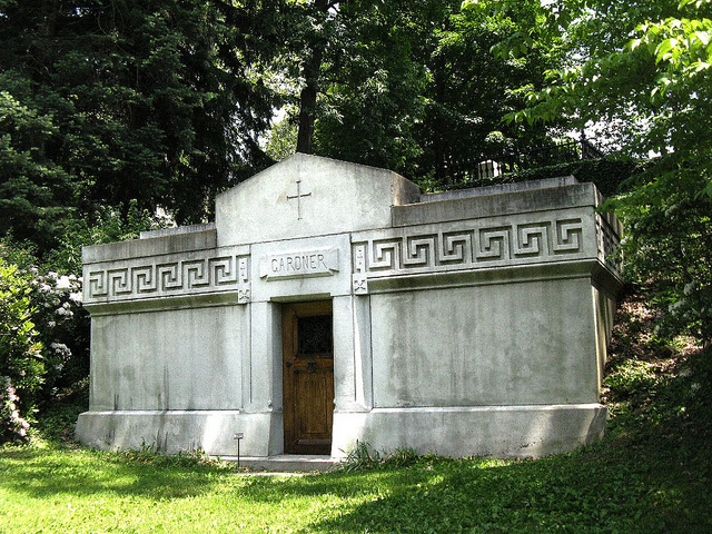 Garnder Tomb - Isabella Stewart Gardner Grave - Boston - Atlas Obscura