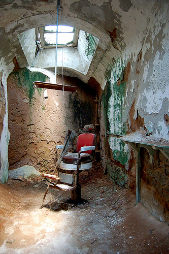 Eastern State Penitentiary - Prison Barbershop - Curious Expedition